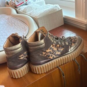 Voile Blanche Leopard Print Lace Up Boots - Gold and Brown